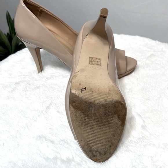 Aldo Nude Patent Leather open toe platform pump size 7.5 - Picture 4 of 10